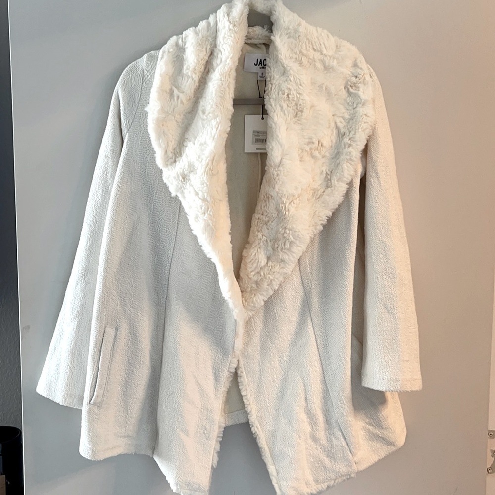 WHITE FURRY TEDDY JACKET